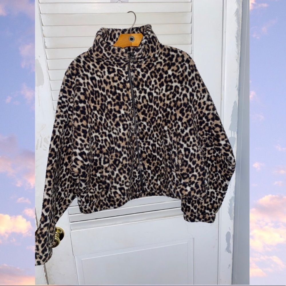 American Eagle Cropped ZipUp Sherpa !!REPOSH!!
